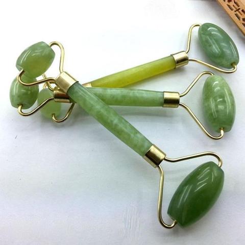 Rouleau de massage facial en jade – vue 4
