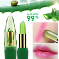 Rouge à lèvres à l'aloe vera révélateur de couleur – vue 1