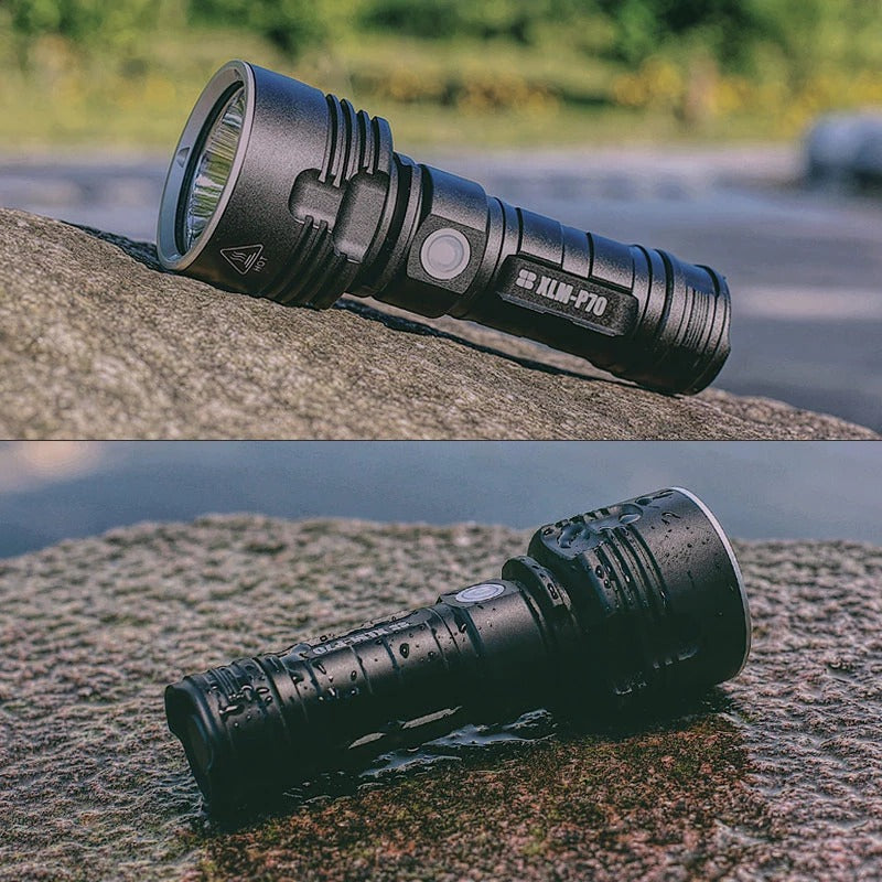 Lampe torche LED rechargeable longue portée